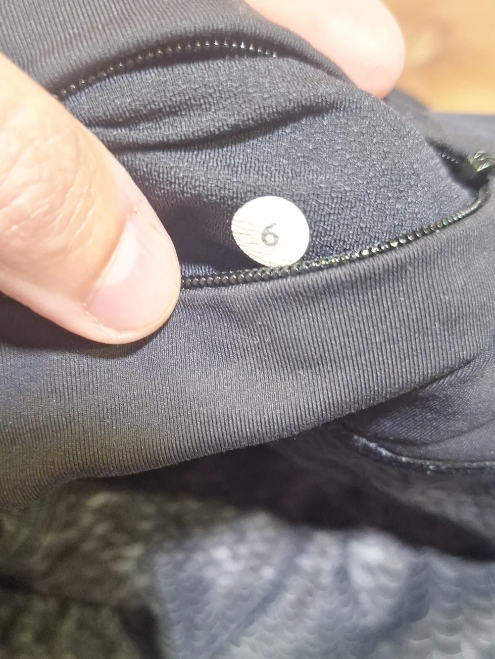 Lululemon Gray Mermaid Scale Leggings Size 6